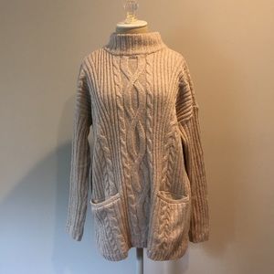 Abercrombie & Fitch med Cream turtleneck sweater